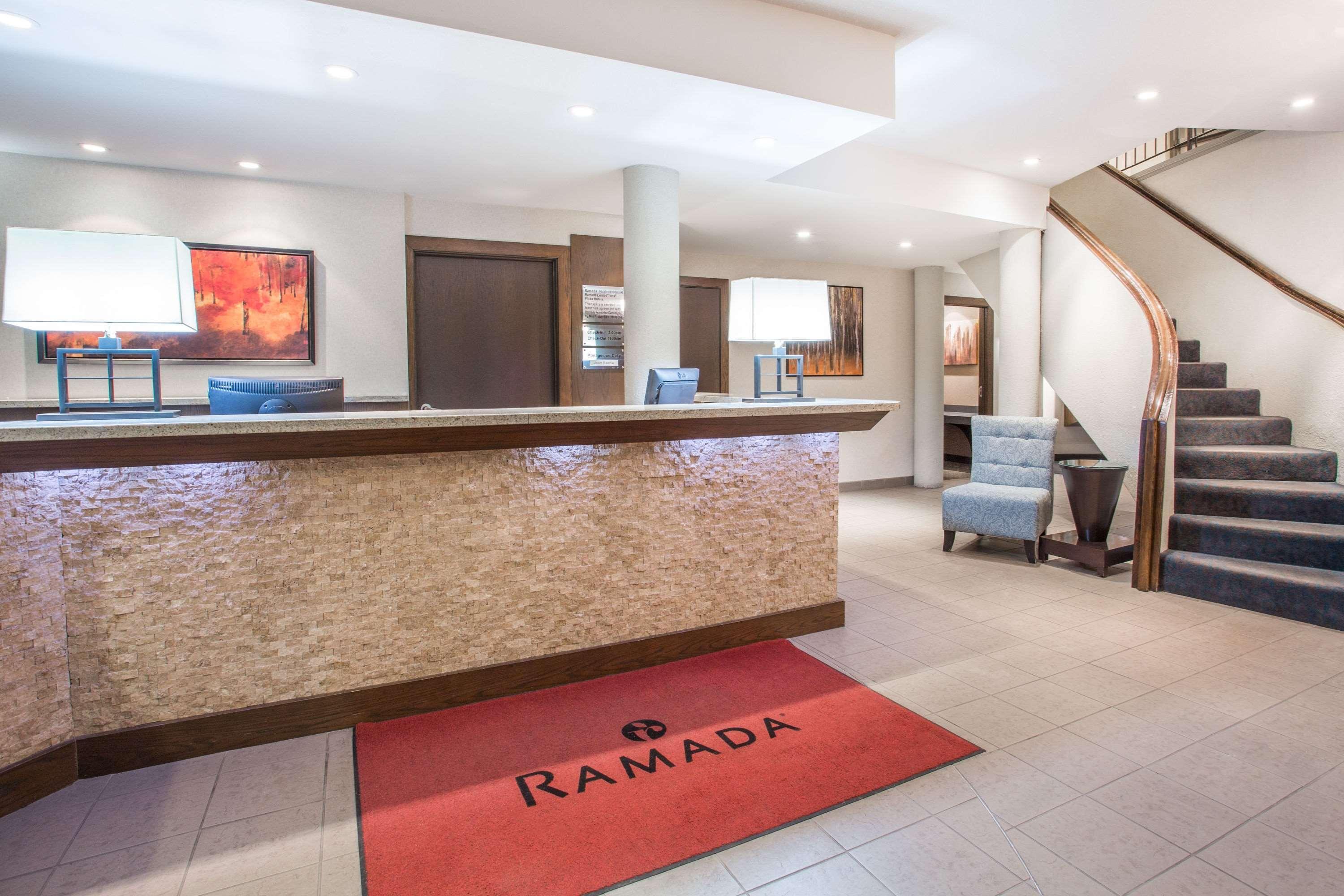Ramada By Wyndham Kamloops Hotel Екстериор снимка