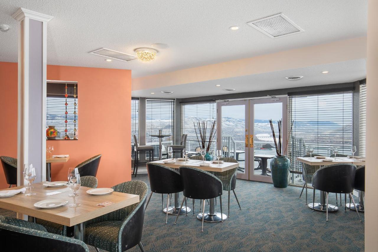 Ramada By Wyndham Kamloops Hotel Екстериор снимка