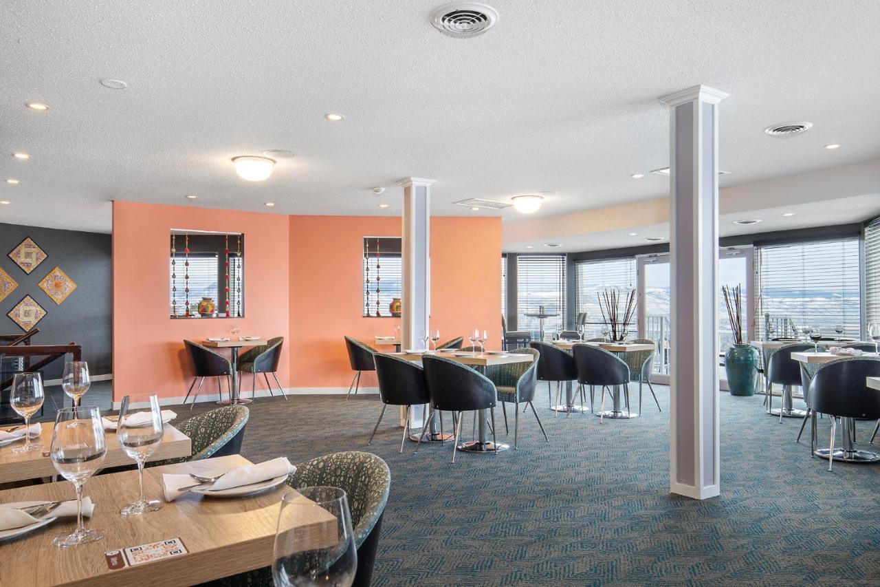 Ramada By Wyndham Kamloops Hotel Екстериор снимка