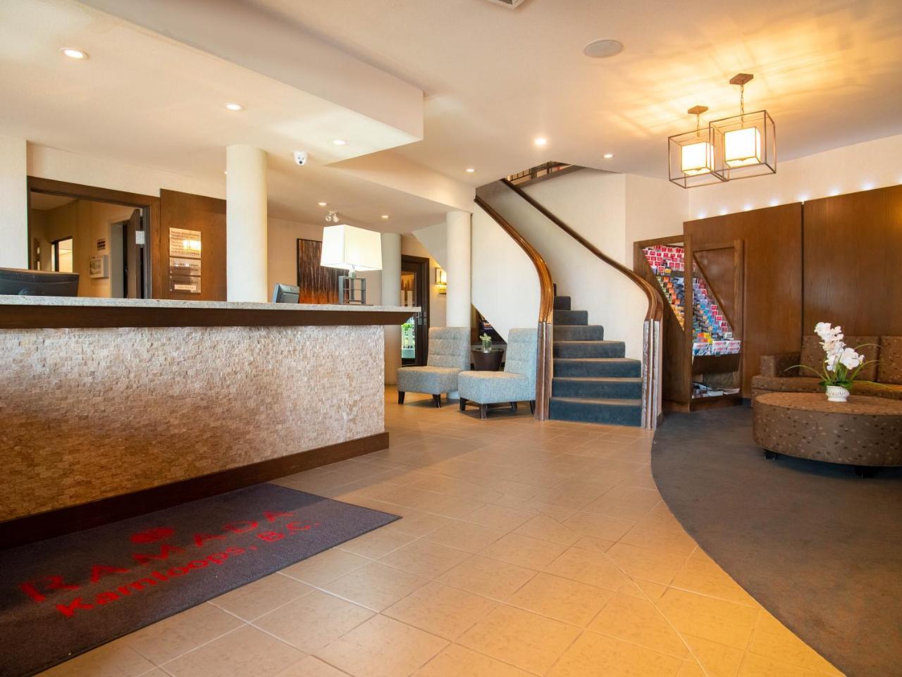 Ramada By Wyndham Kamloops Hotel Екстериор снимка