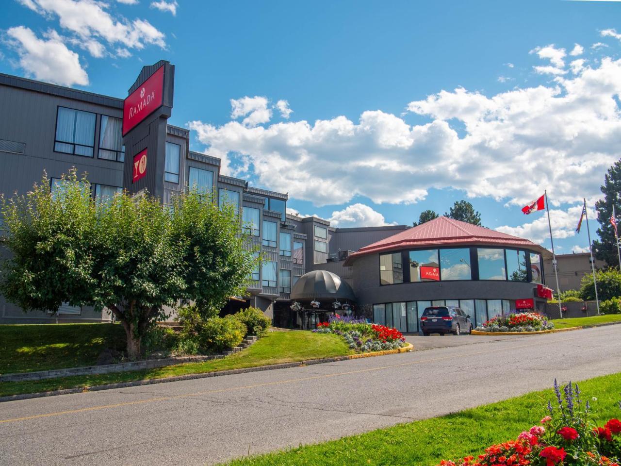 Ramada By Wyndham Kamloops Hotel Екстериор снимка